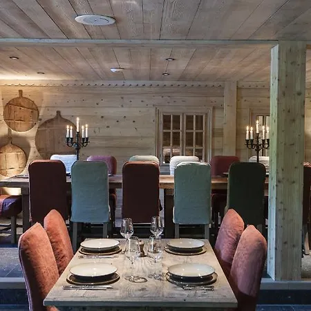 Le Cerf Amoureux Prive & Chalet *